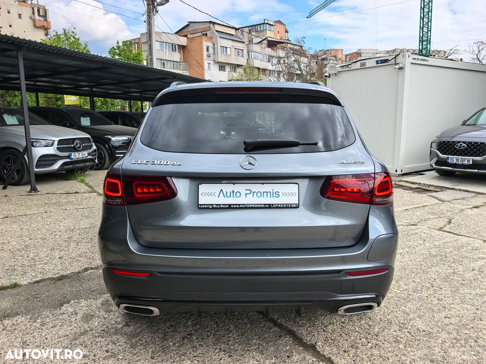 Mercedes-Benz GLC 300 de 4Matic 9G-TRONIC AMG Line - 9