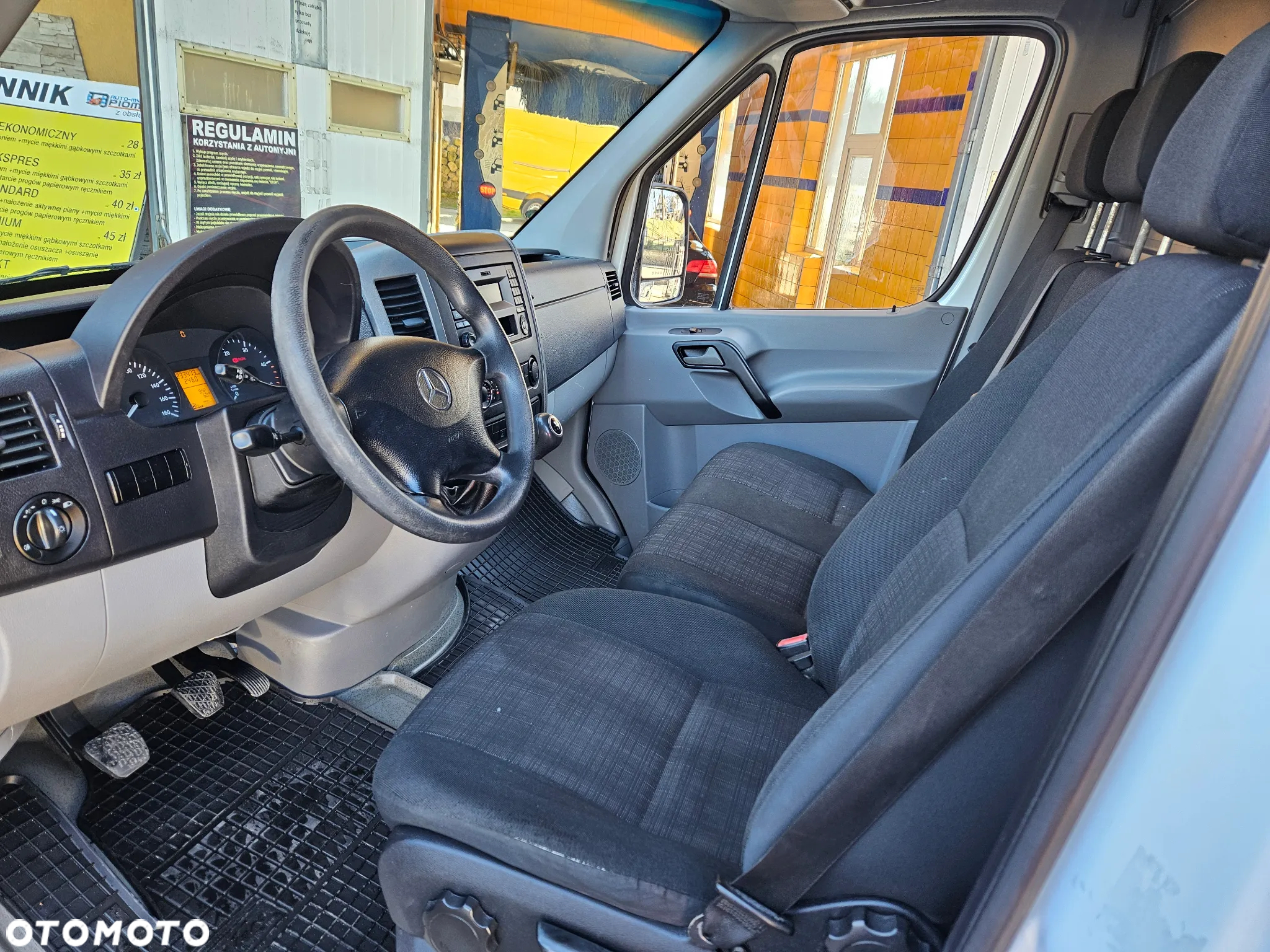 Mercedes-Benz SPRINTER - 6