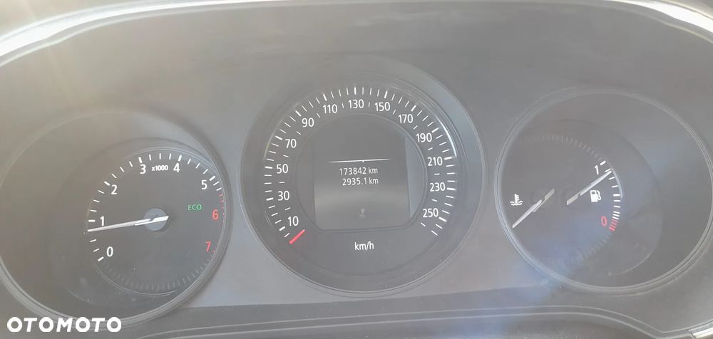 Renault Megane 1.3 TCe FAP Limited - 8