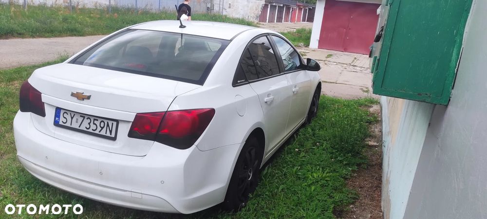 Chevrolet Cruze 1.8 LS+ - 3