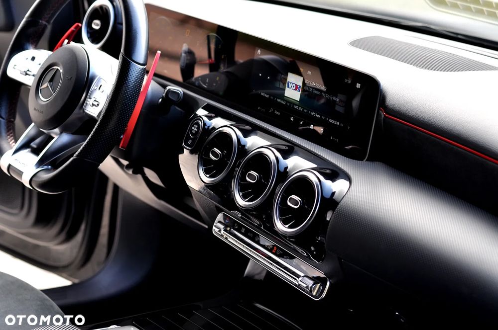 Mercedes-Benz Klasa A 180 7G-DCT Edition AMG Line - 22