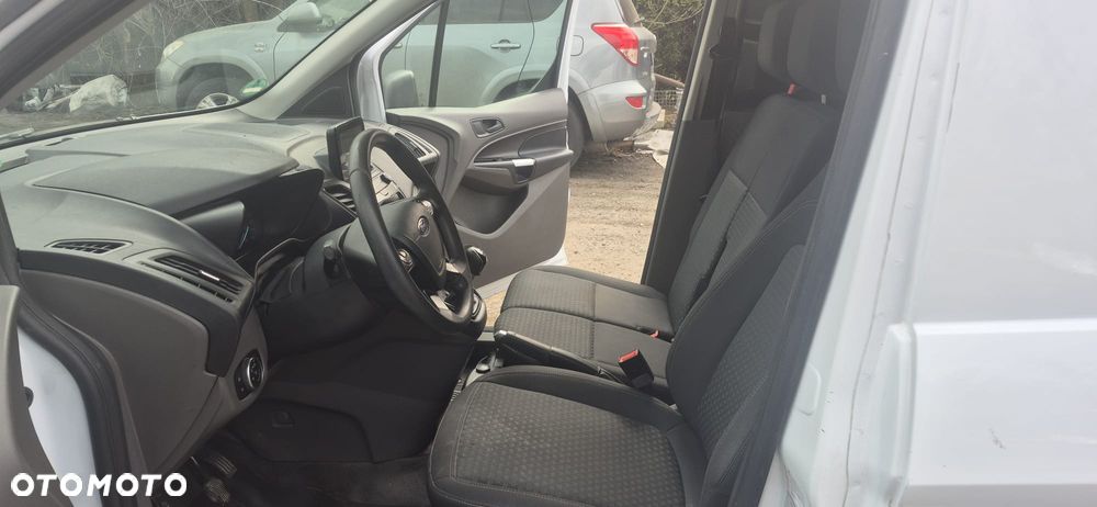 Ford Transit Connect - 10