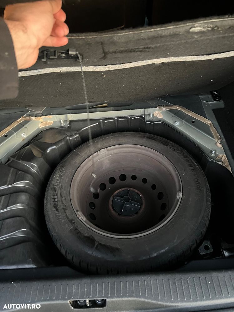 Renault Scenic 1.5dCi Authentique - 13