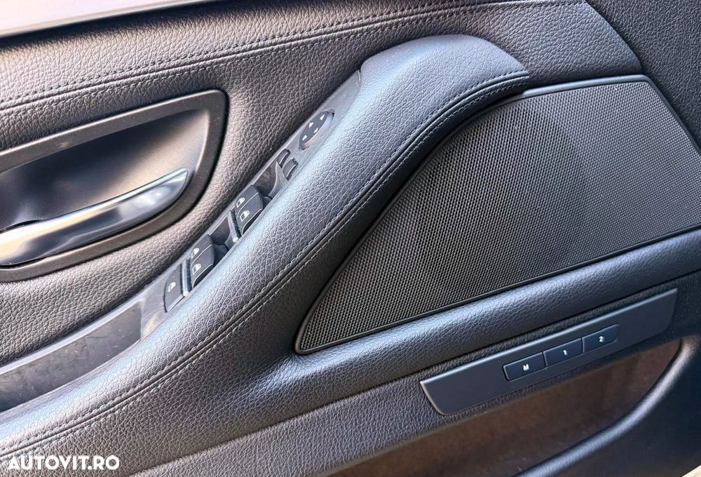 BMW Seria 5 525d xDrive Touring Sport-Aut. Luxury Line - 16