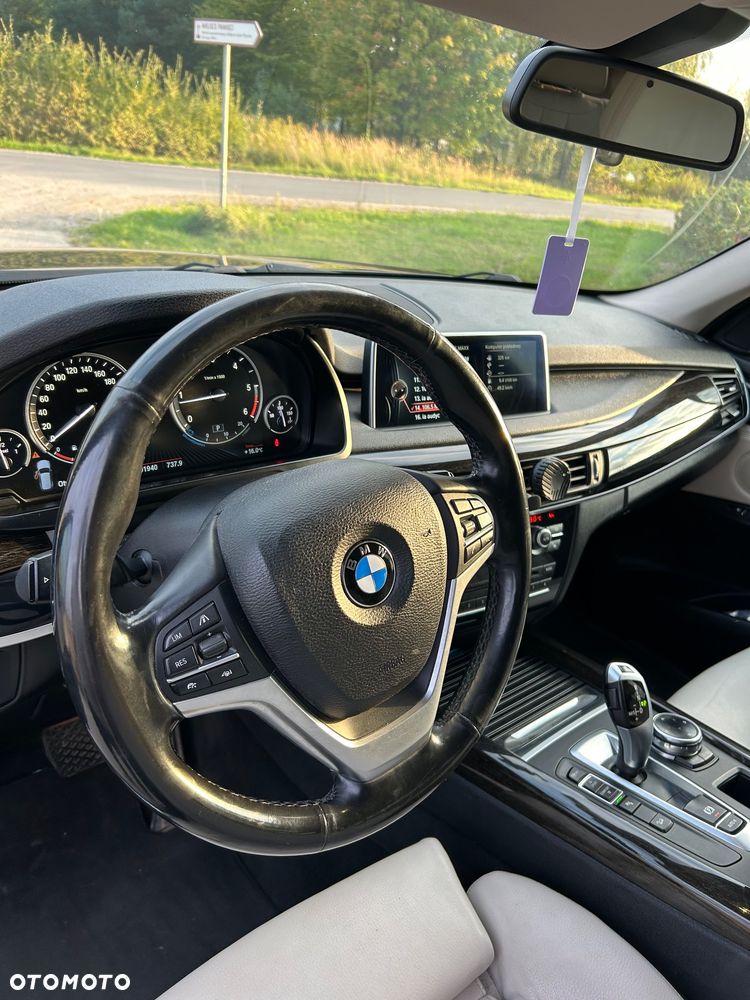 BMW X5 xDrive30d - 16