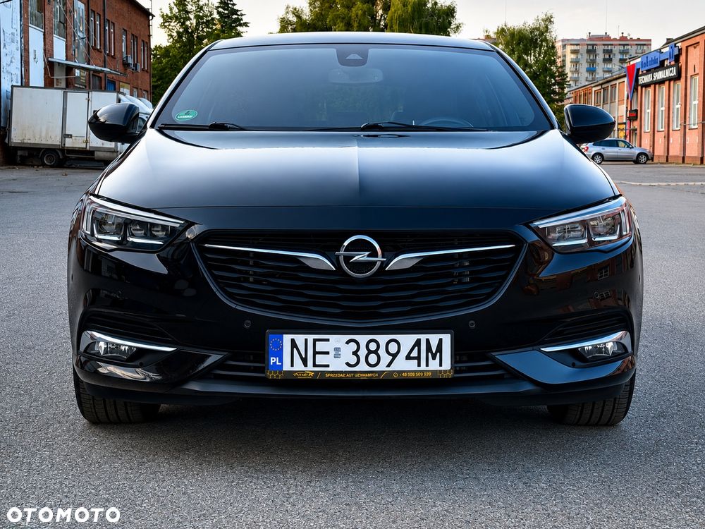 Opel Insignia 1.5 T Exclusive S&S - 9