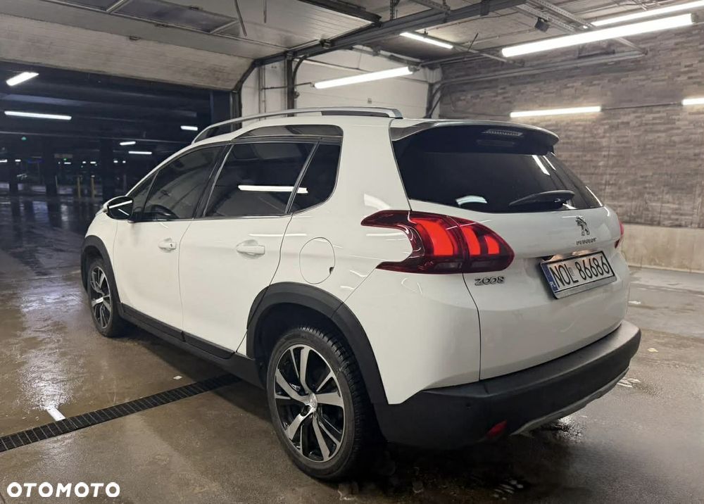 Peugeot 2008 1.2 Pure Tech Allure S&S EAT6 - 7