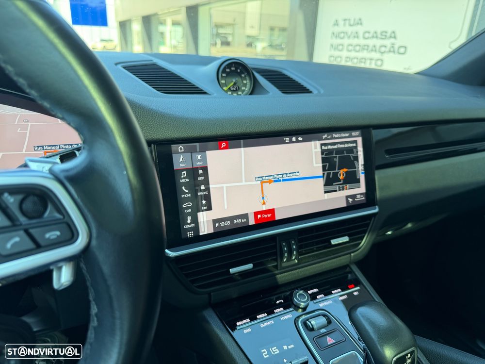 Porsche Cayenne - 18