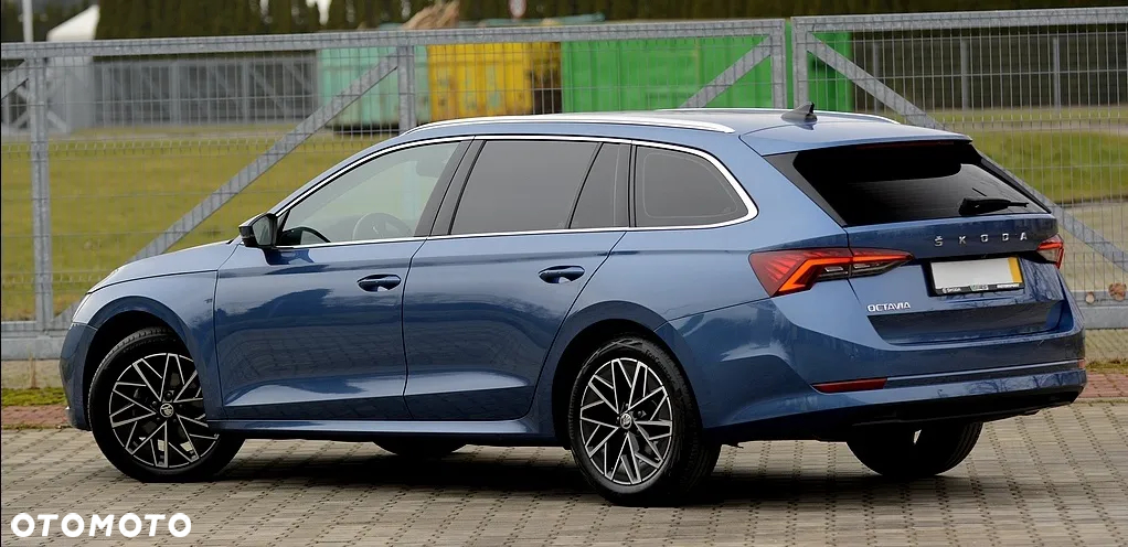 Skoda Octavia Combi 2.0 TDI DSG Ultimate - 12
