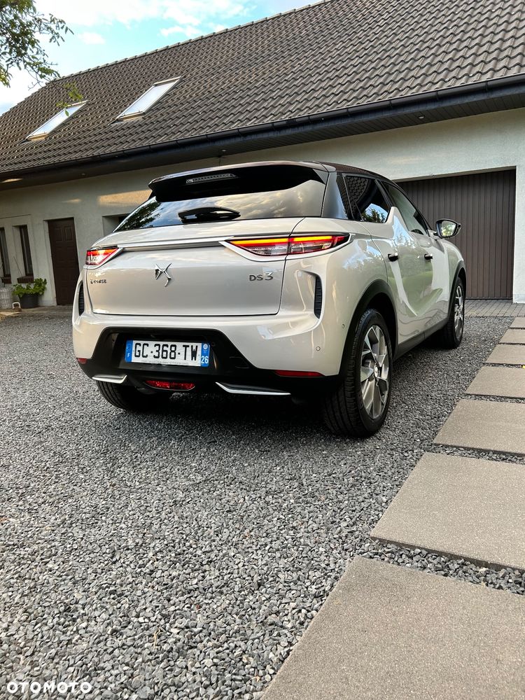 DS Automobiles DS 3 Crossback Crossback PERFORMANCE LINE + - 8