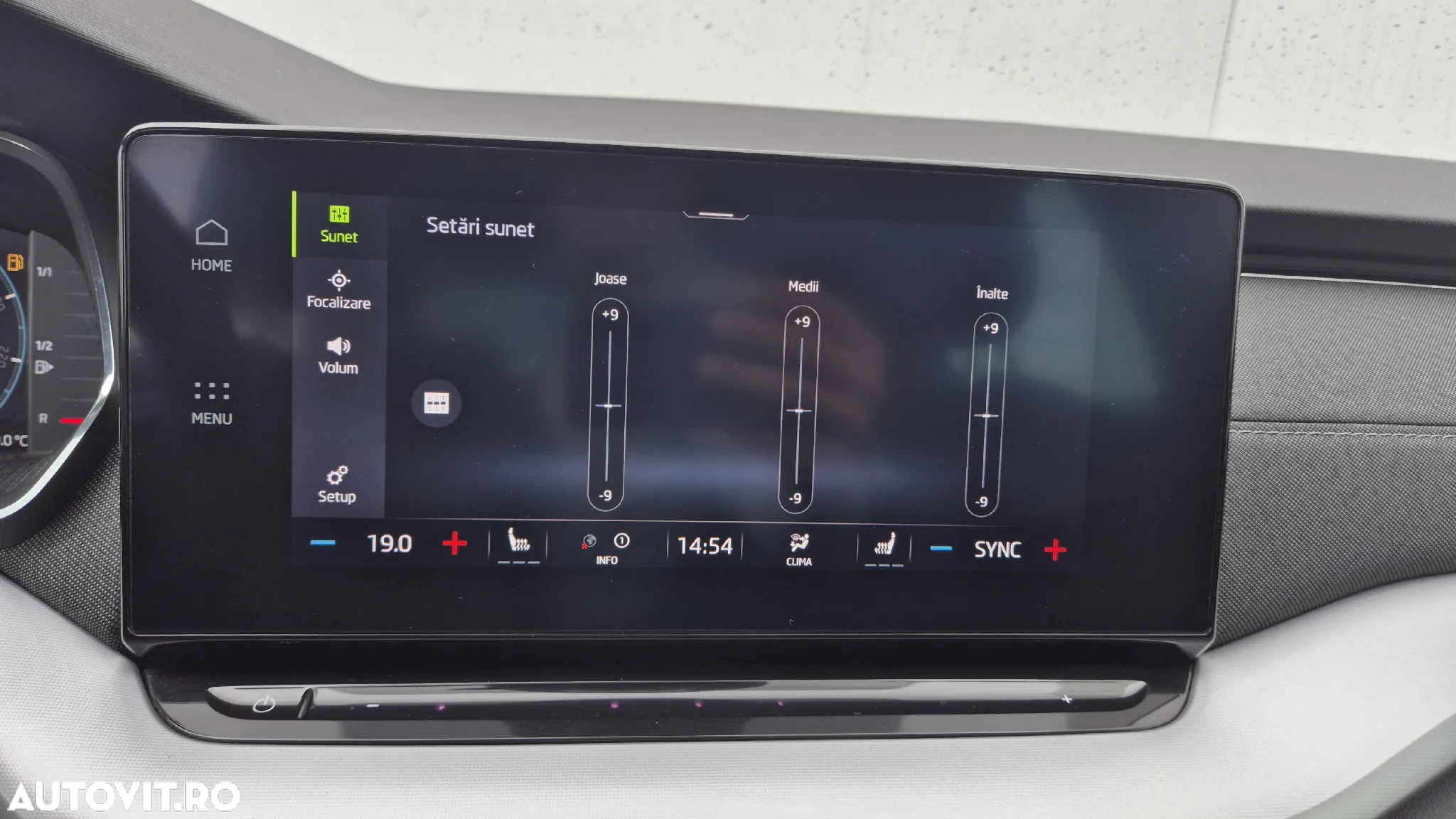 Skoda Octavia 2.0 TDI DSG Style - 33