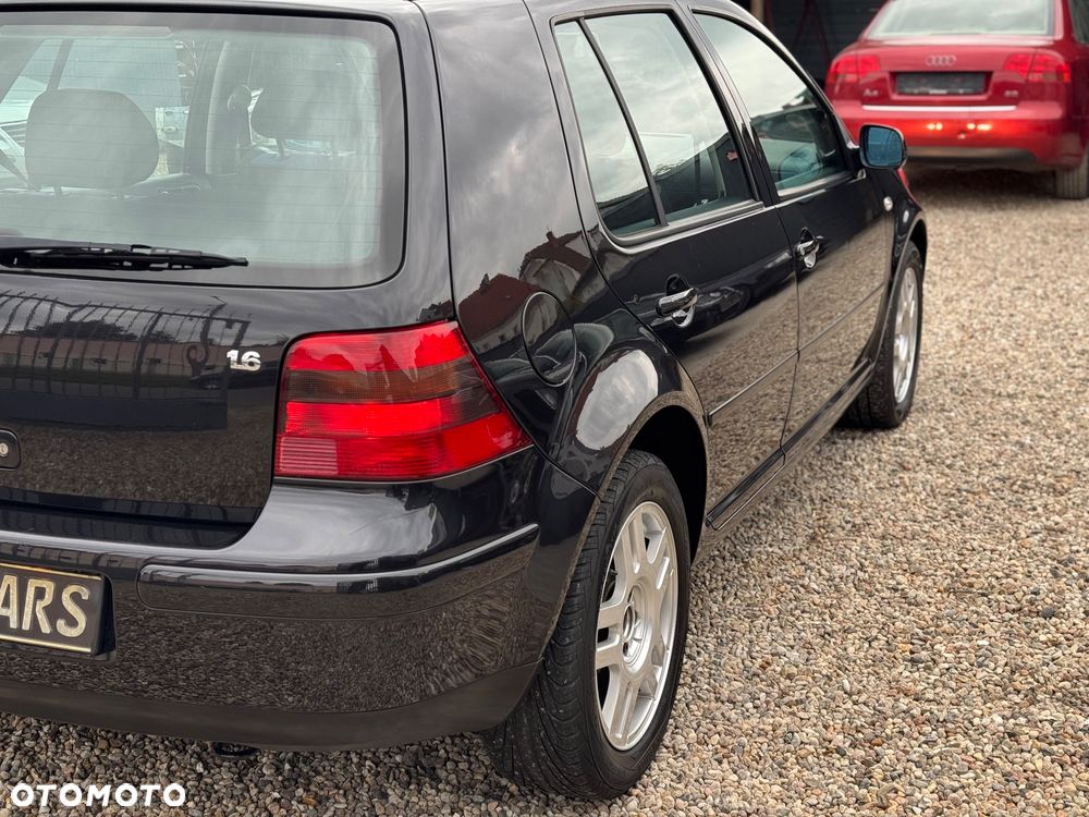 Volkswagen Golf 1.6 Edition - 10