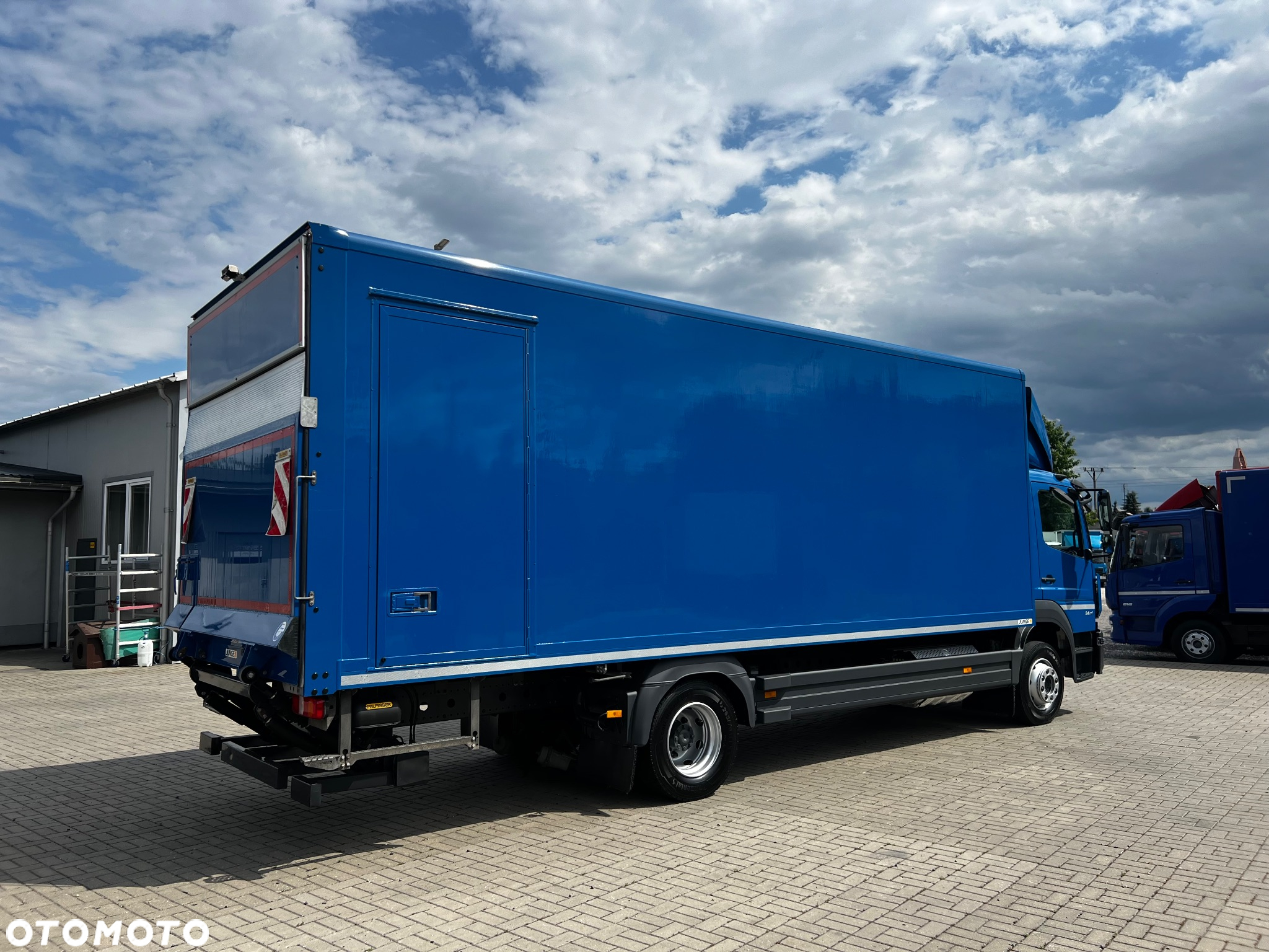 Mercedes-Benz ATEGO - 6