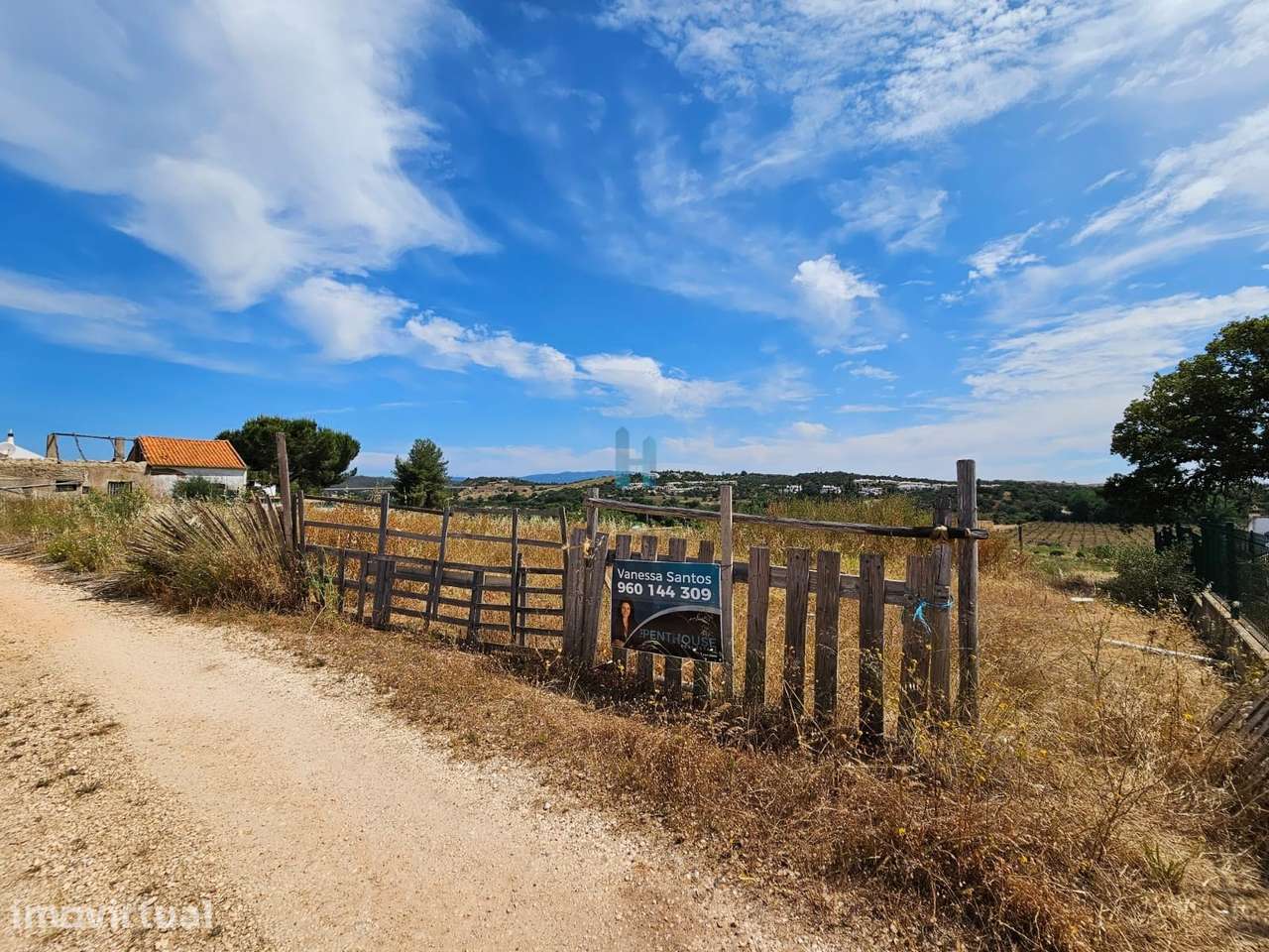 Terreno com Ruína 13280 m2 em Odiáxere-Lagos - Grande imagem: 2/9