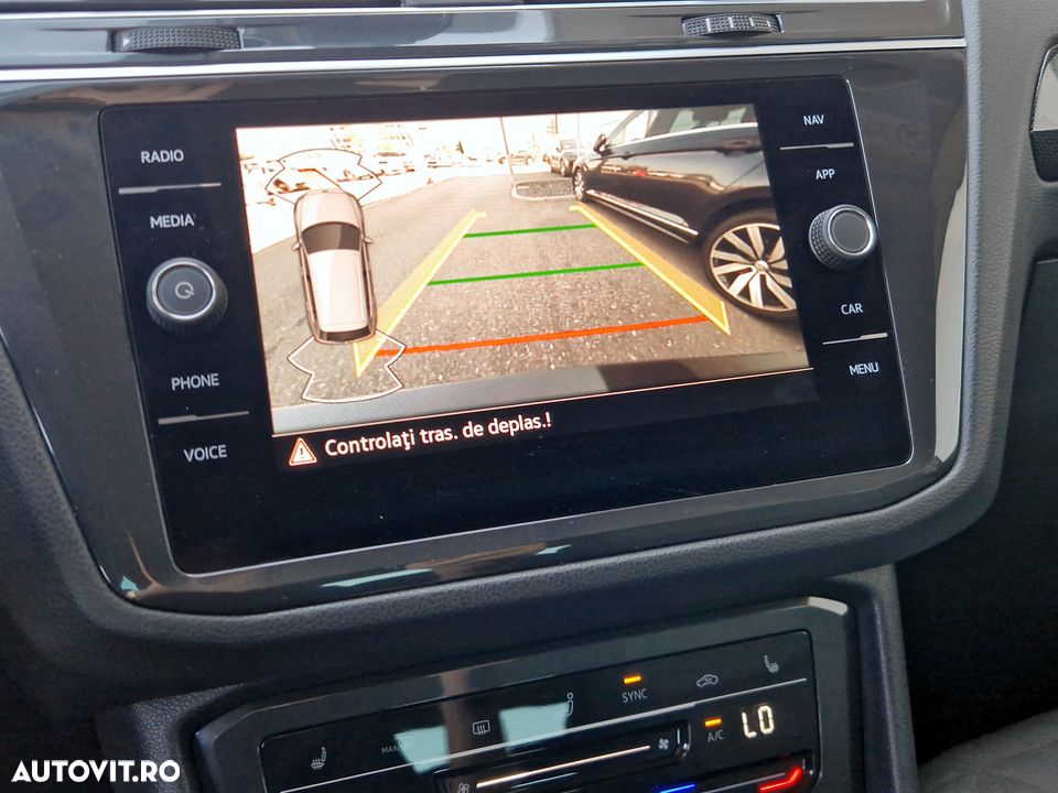 Volkswagen Tiguan 2.0 TDI SCR 4MOTION DSG Life - 24