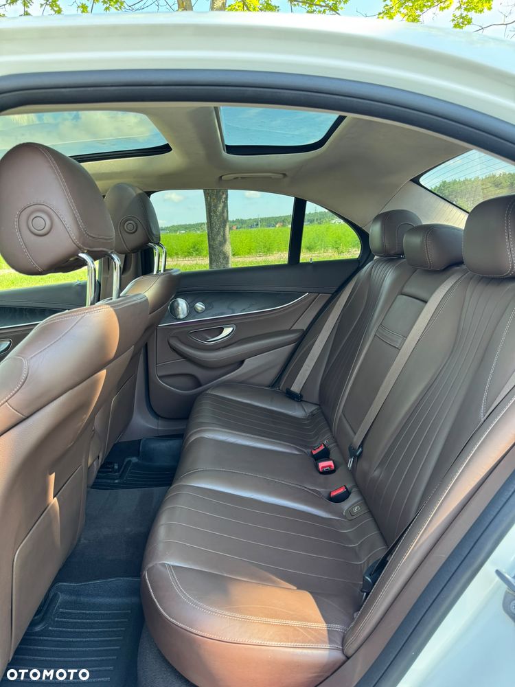 Mercedes-Benz Klasa E 350 d 9G-TRONIC AMG Line - 19
