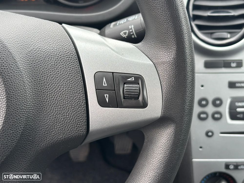 Opel Corsa 1.3 CDTi Enjoy - 15