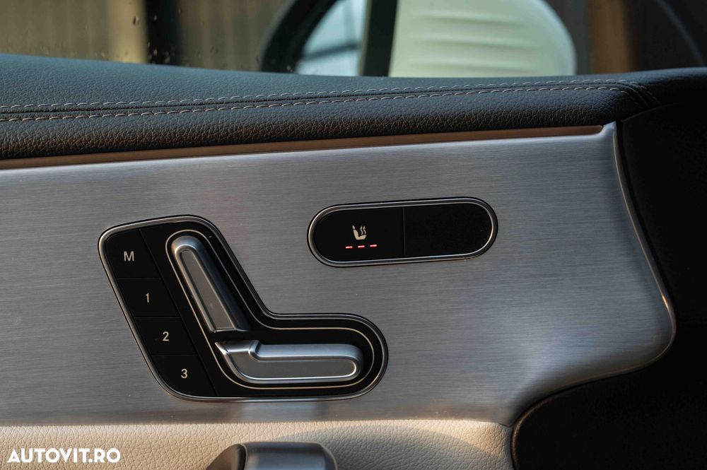 Mercedes-Benz CLA 220 4Matic 7G-DCT AMG Line - 20