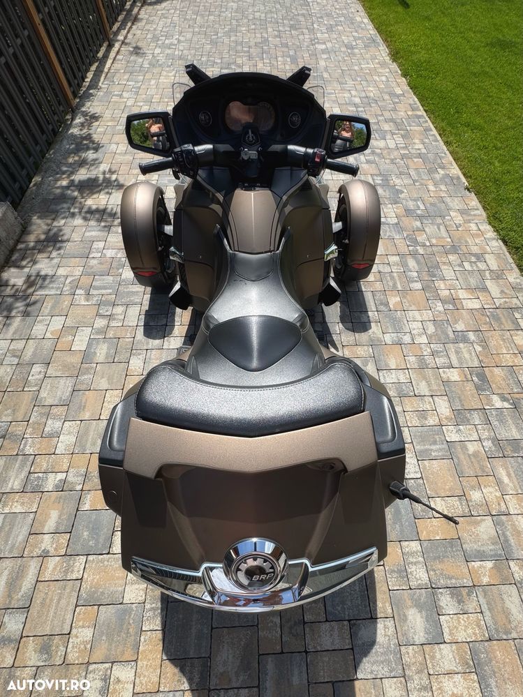 Can-Am Spyder - 5