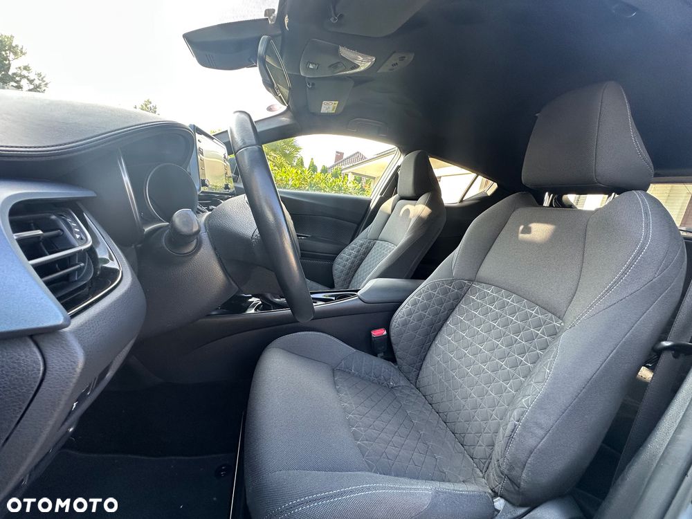 Toyota C-HR - 18