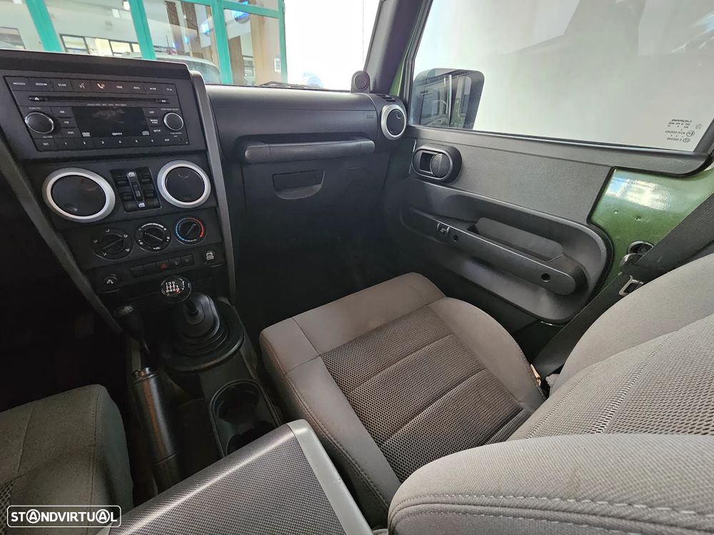 Jeep Wrangler Unlimited 2.8 CRD MTX Sahara Limited - 19