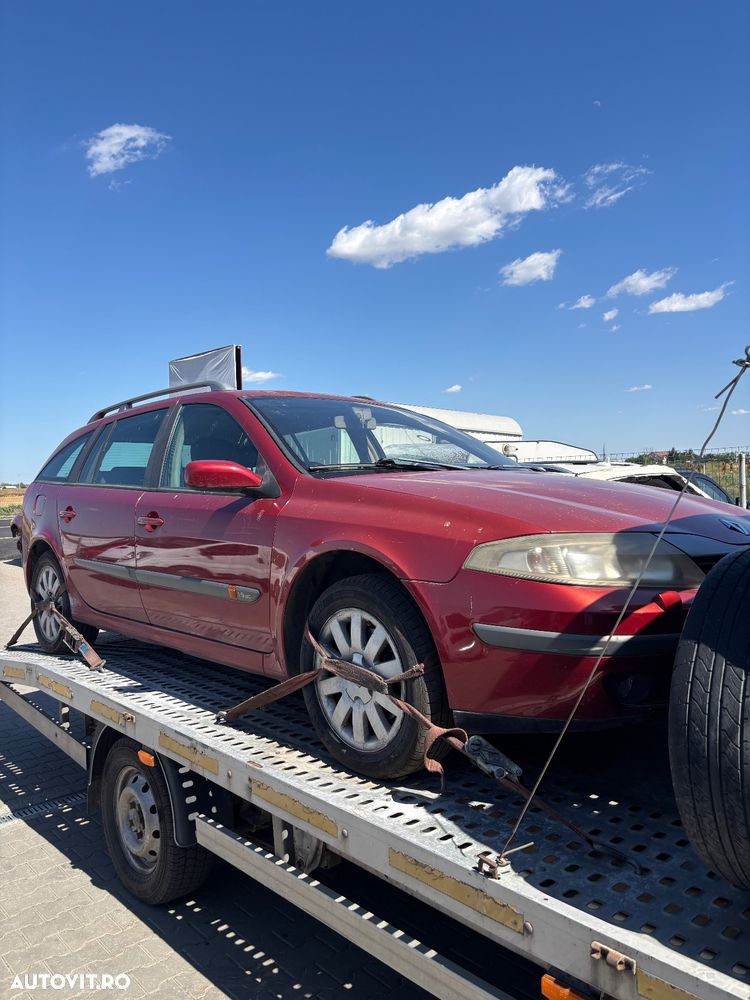 Dezmembram Renault Laguna 2 1.9 diesel din 2006 - 2