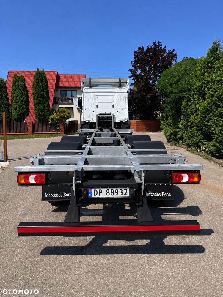 Mercedes-Benz ANTOS / 2535 / STAN IDEALNY ** NISKI PRZEBIEG 73.405 km **/ ACC / E 6 / MP 5 / BDF 7.15 , 7.45 M/ RAMA/ / DMC 27T / LED /OŚ SKRETNA / - 9
