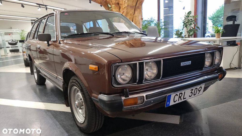 Toyota Carina - 3