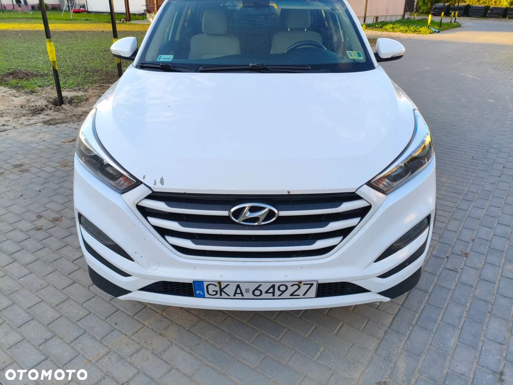 Hyundai Tucson - 2