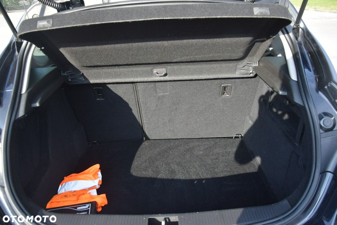 Opel Astra 1.4 Turbo 150 Jahre - 19