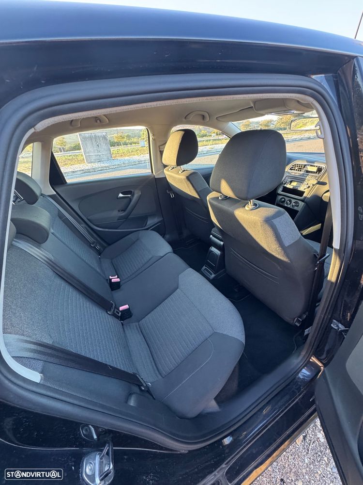 VW Polo 1.6 TDI Confortline BlueMotion - 9