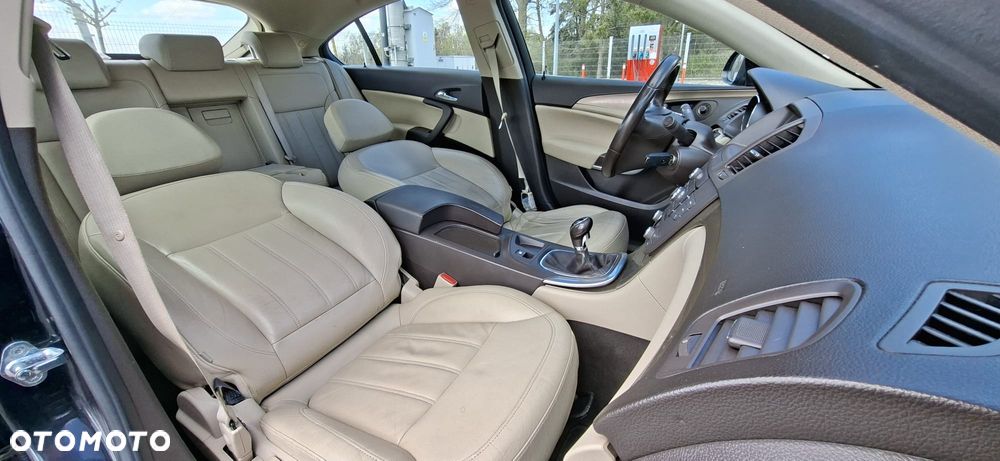 Opel Insignia 1.6 Turbo Cosmo - 17