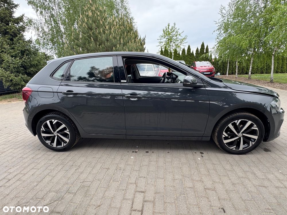 Volkswagen Polo - 2