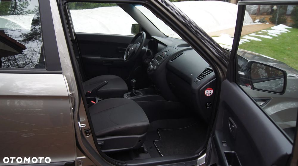 Kia Soul 1.6 CVVT Vision - 17