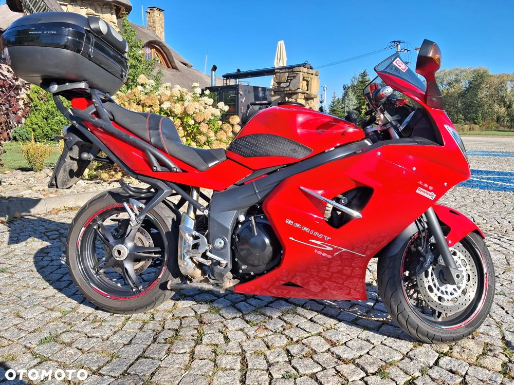 Triumph Sprint - 9