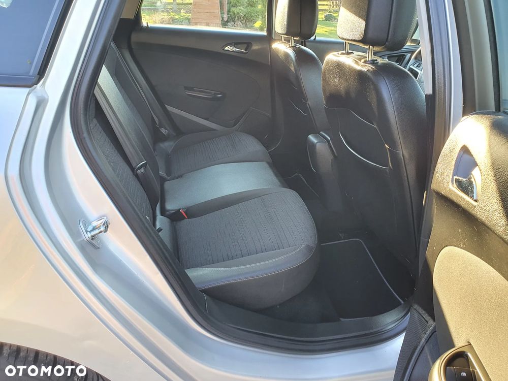 Opel Astra 1.6 CDTI Cosmo - 9