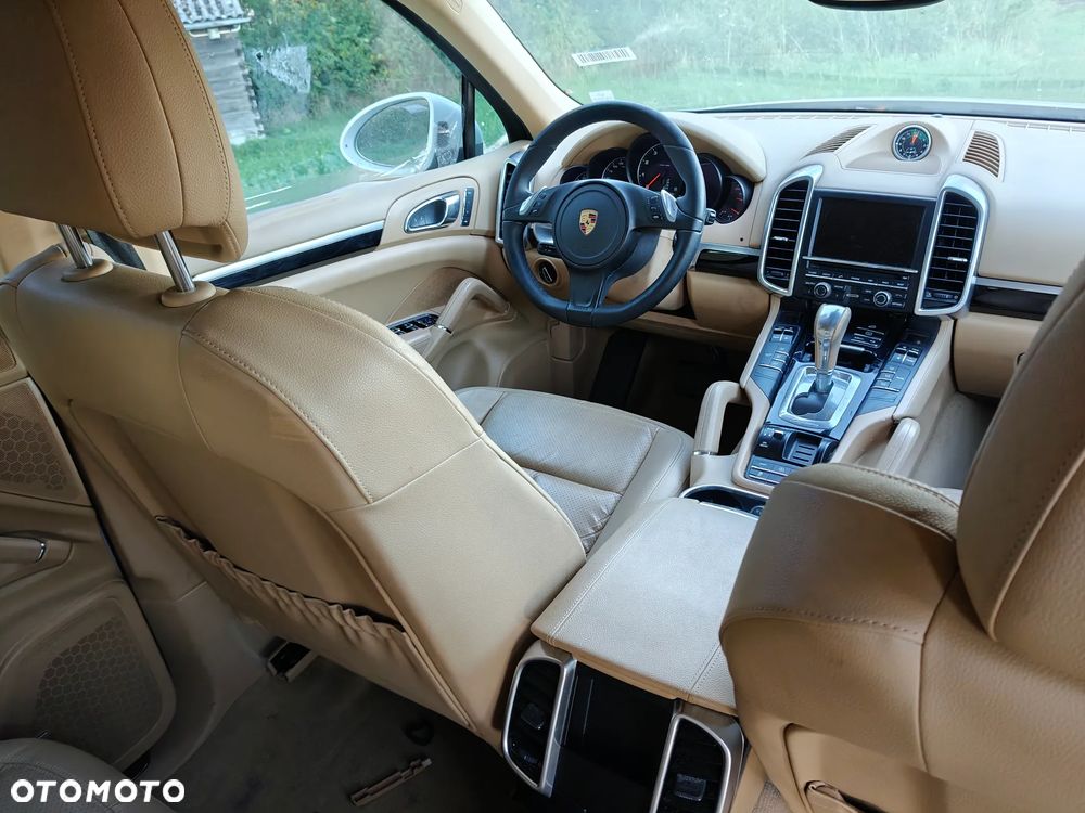 Porsche Cayenne - 11