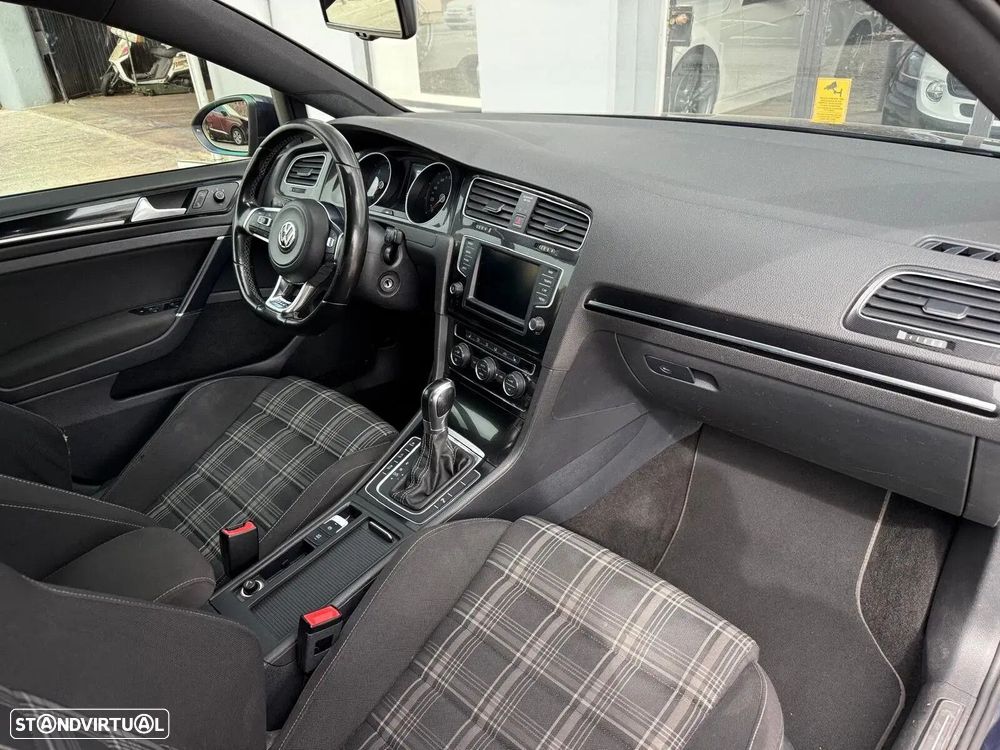 VW Golf 2.0 TDI GTD DSG - 16