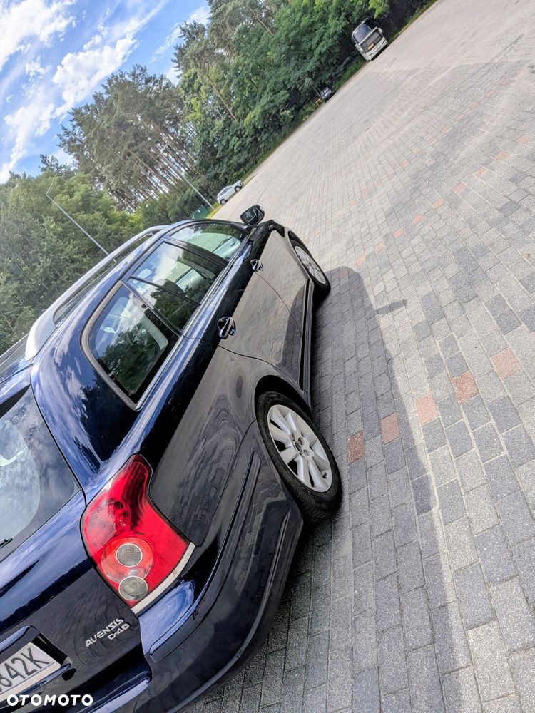 Toyota Avensis - 5