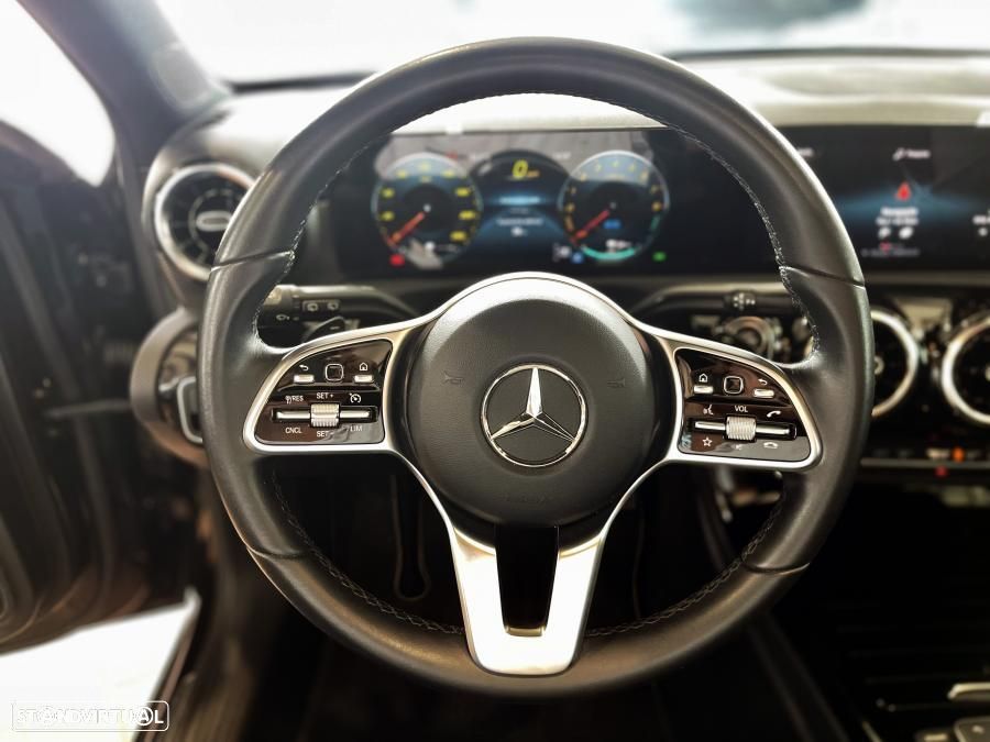 Mercedes-Benz A 250 e Progressive - 14