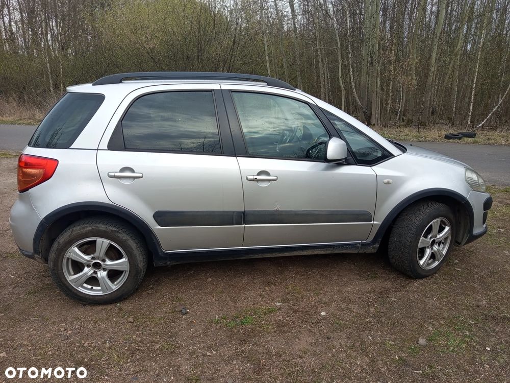 Suzuki SX4 1.6 GS / Premium 4WD - 13