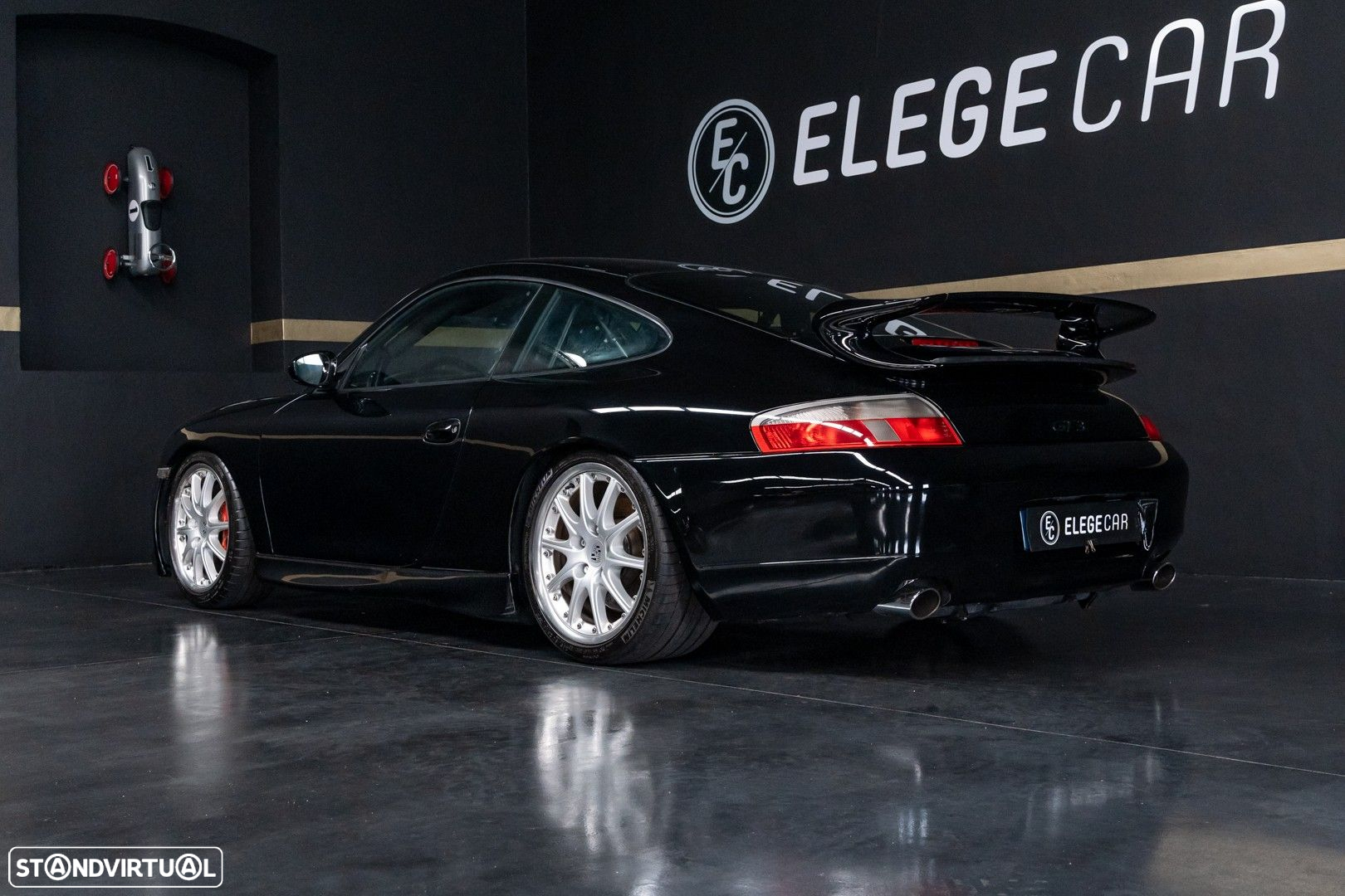 Porsche 911 Série F - 9
