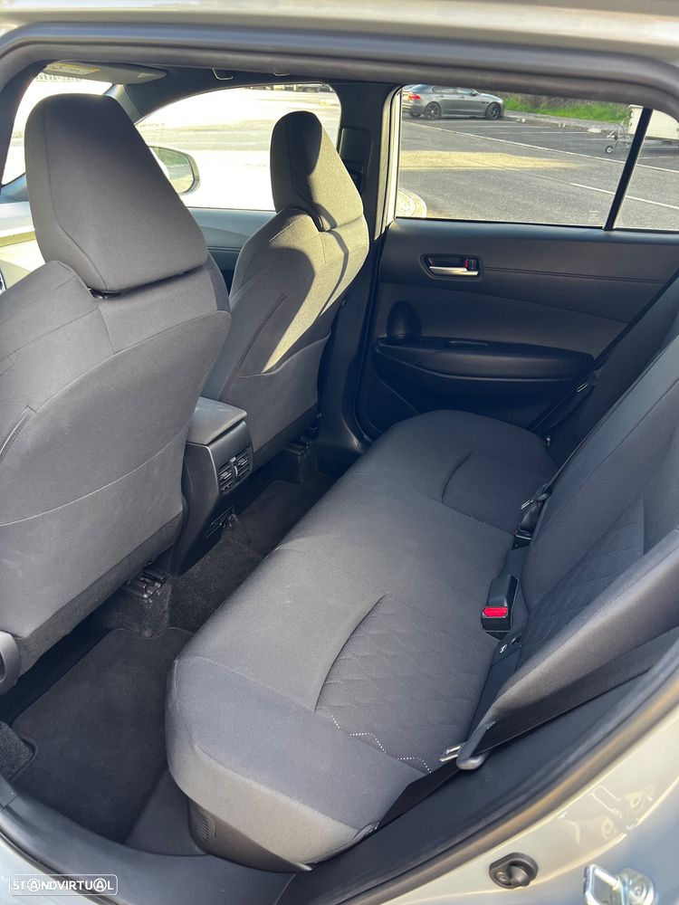 Toyota Corolla Cross 2.0 Hybrid Exclusive - 11