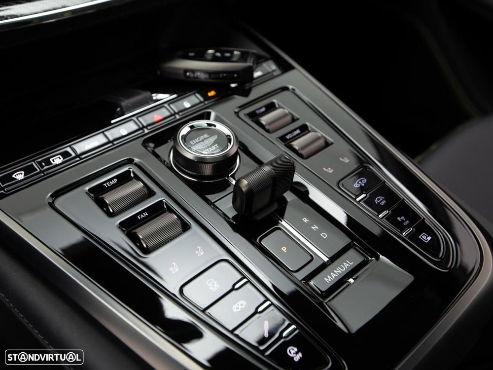 Aston Martin DBX 707 - 22