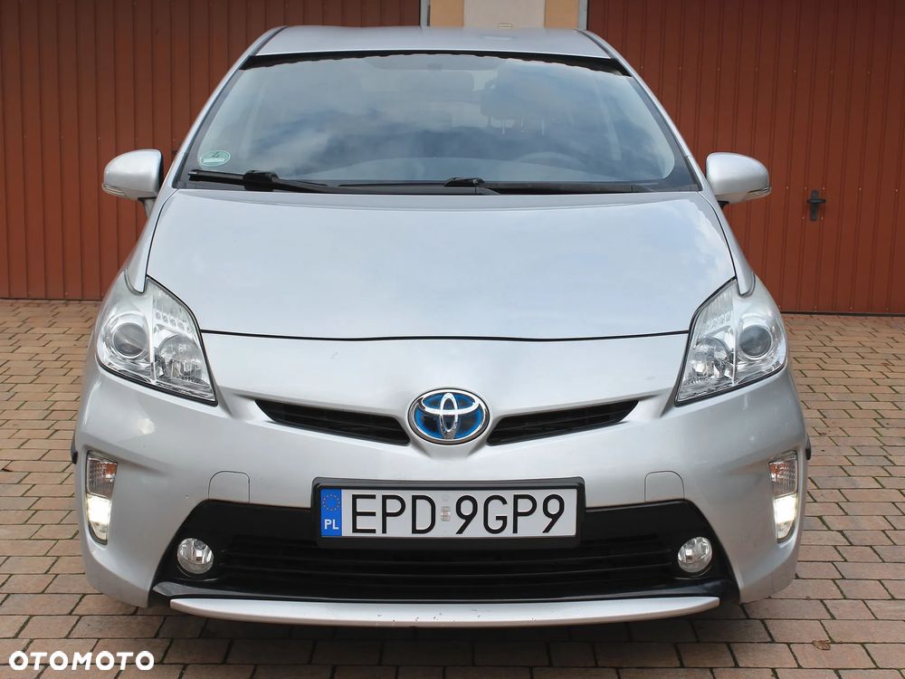 Toyota Prius (Hybrid) Life - 2