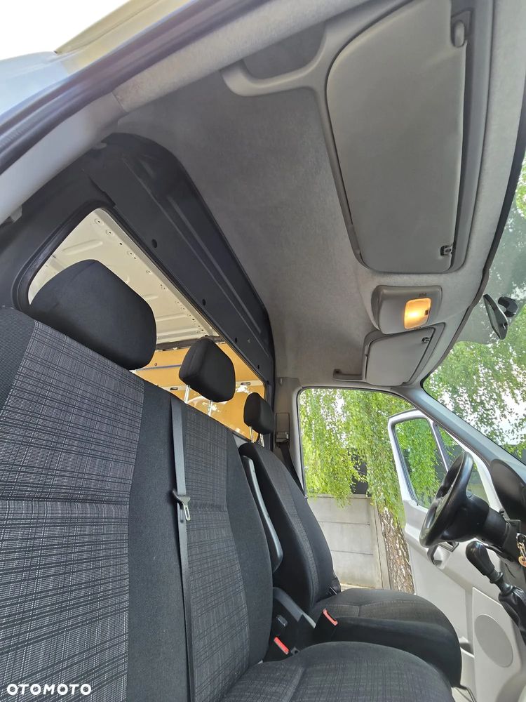 Mercedes-Benz Sprinter - 28