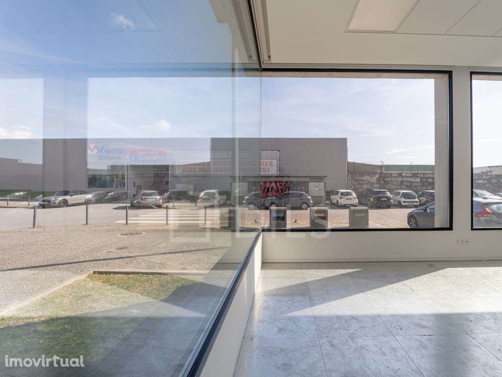 Escritório para arrendar - António Nicolau d'Almeida, no Porto - Grande imagem: 2/24