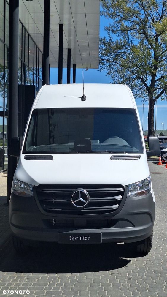 Mercedes-Benz Sprinter - 8