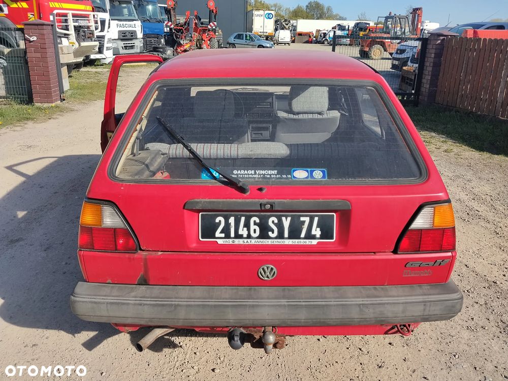 Volkswagen Golf - 6