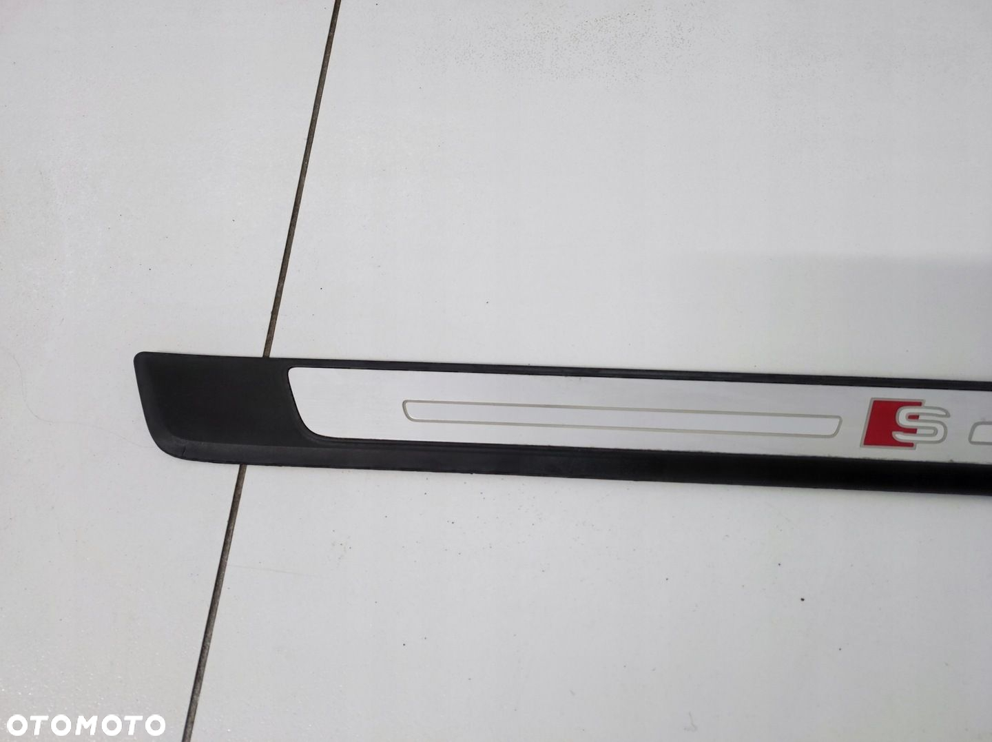 LISTWA PROGOWA LED PRAWA PRZÓD AUDI S4 A4 B9 LIFT - 2